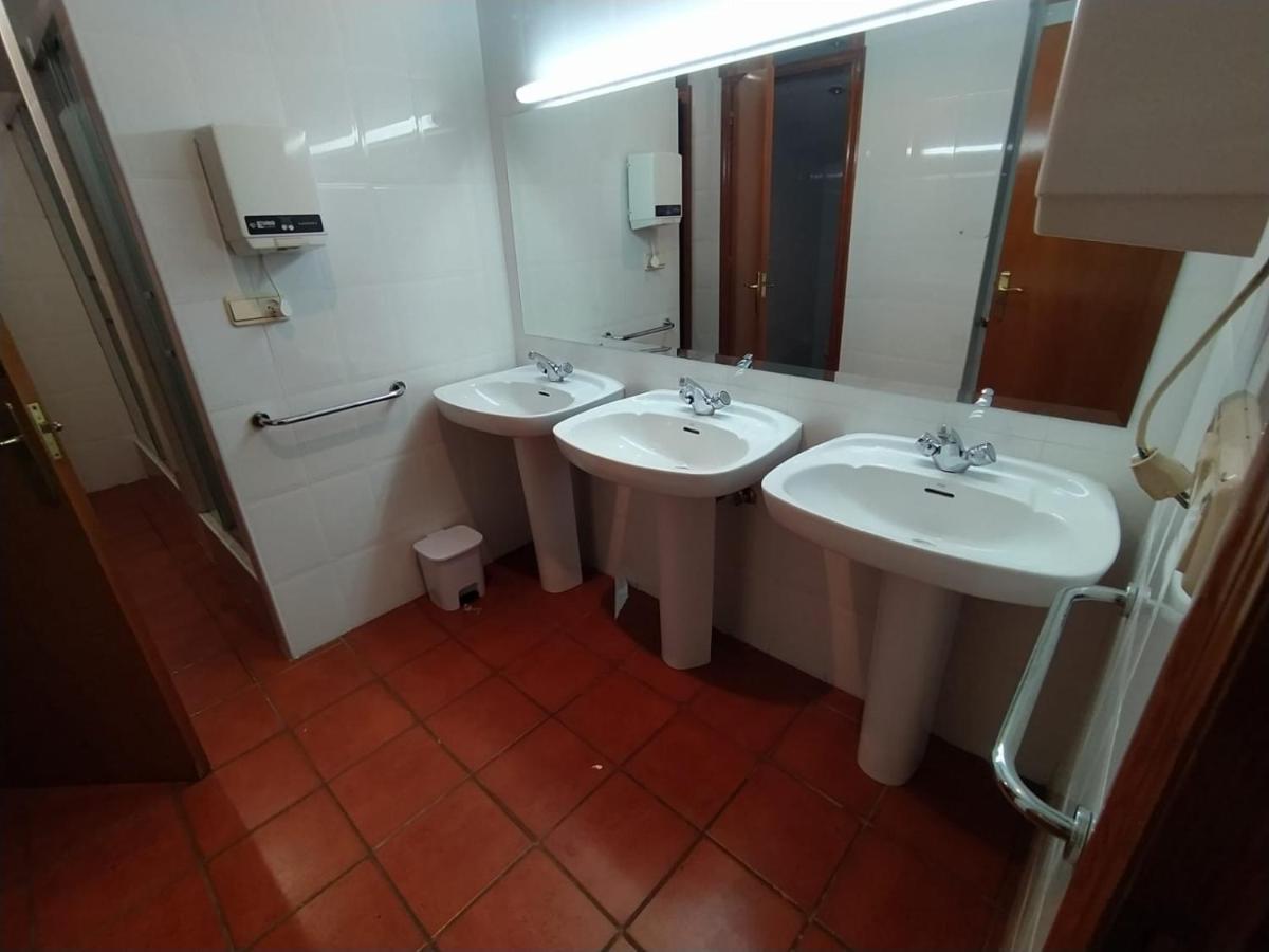 Albergue De Nuestra Senora Carrasquedo Granon Exterior foto
